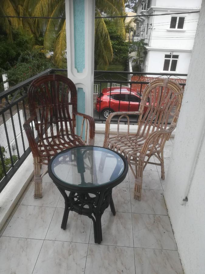 Residence Lasenza Apartment Flic en Flac Exterior photo